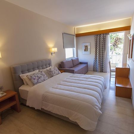Antikyra Beach Hotel Exterior foto