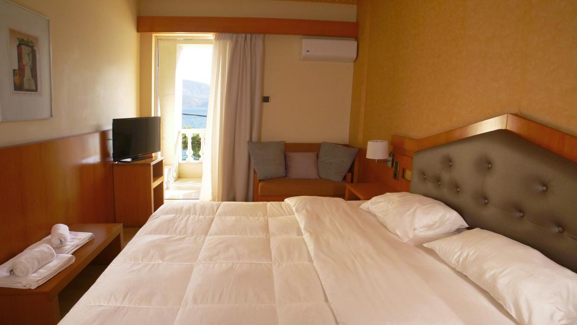 Antikyra Beach Hotel Quarto foto