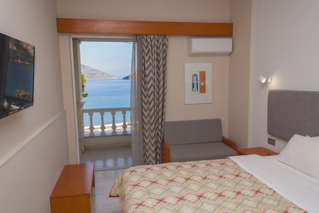 Antikyra Beach Hotel Exterior foto