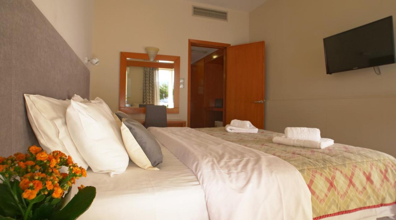 Antikyra Beach Hotel Exterior foto